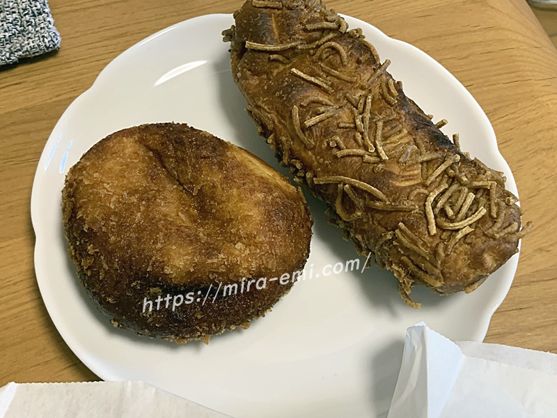 広島カレーパン研究所　広島牡蠣カレーパン